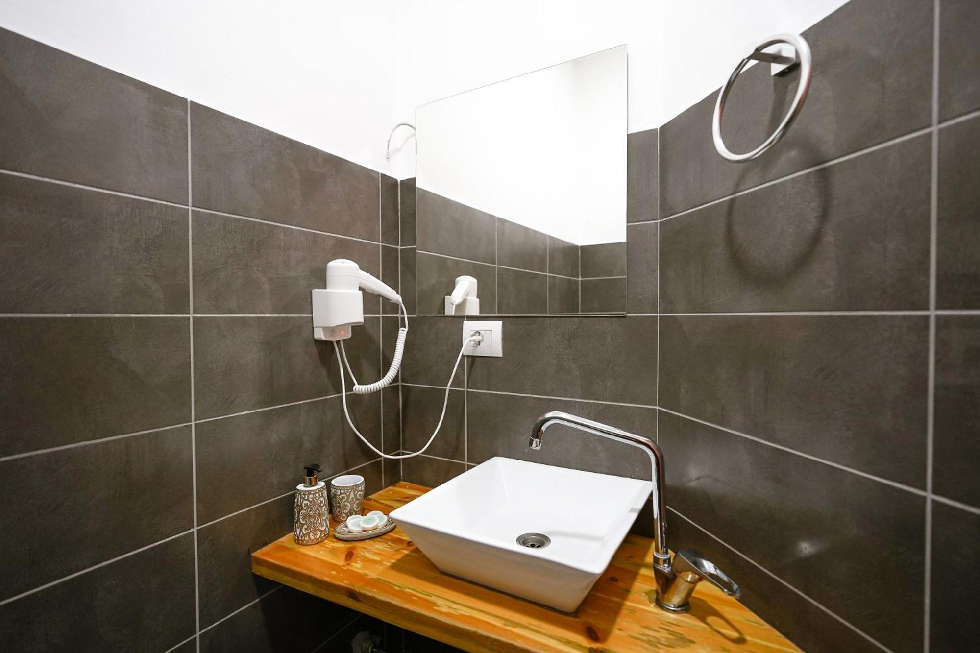 Ora Apartment Gjirokaster Exterior photo