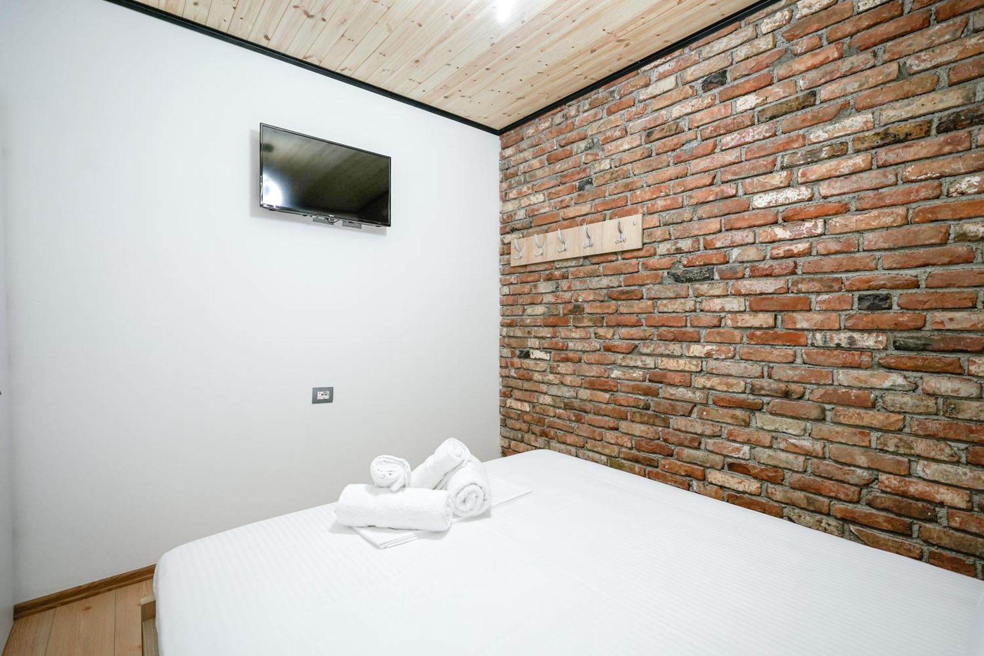 Ora Apartment Gjirokaster Exterior photo
